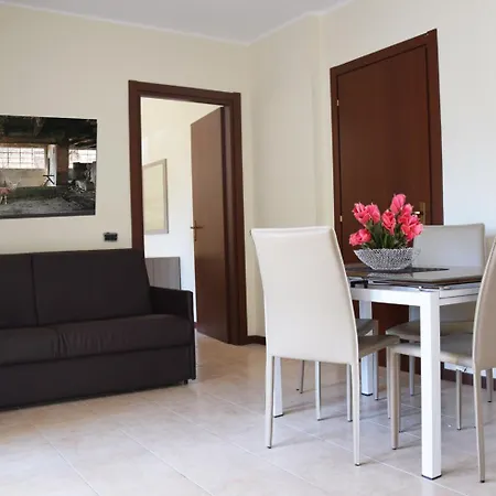 4-persoonsappartement Met Terras Aan Het Comomeer Acquaseria