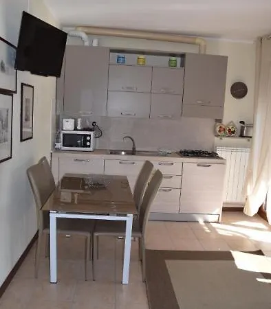 4-persoonsappartement Met Terras Aan Het Comomeer *