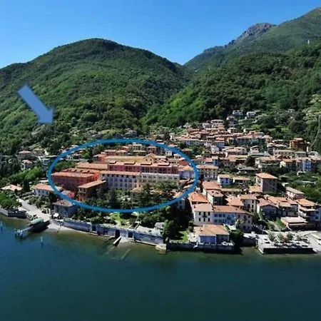 4-persoonsappartement Met Terras Aan Het Comomeer * Acquaseria