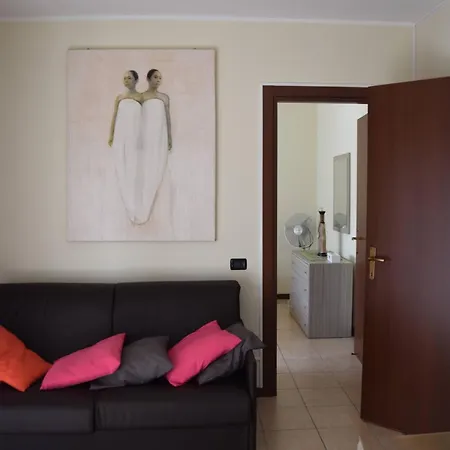 4-persoonsappartement Met Terras Aan Het Comomeer Nyaraló *