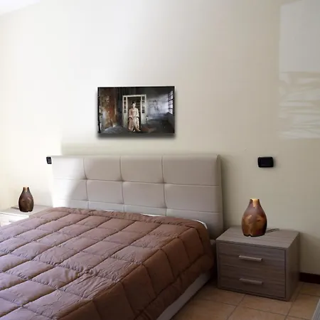 4-persoonsappartement Met Terras Aan Het Comomeer *