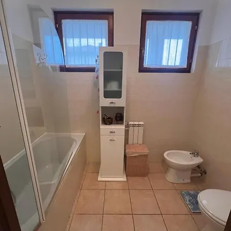 4-persoonsappartement Met Terras Aan Het Comomeer * Acquaseria