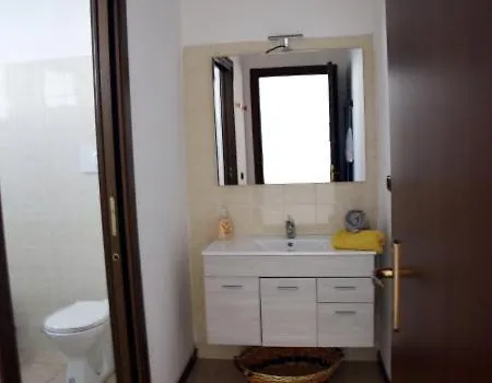 Vakantiehuis 4-persoonsappartement Met Terras Aan Het Comomeer Acquaseria